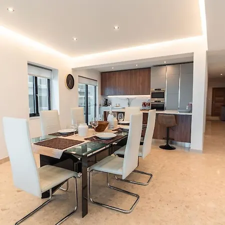 Spacious - Beautiful - Sea Front * سليمة