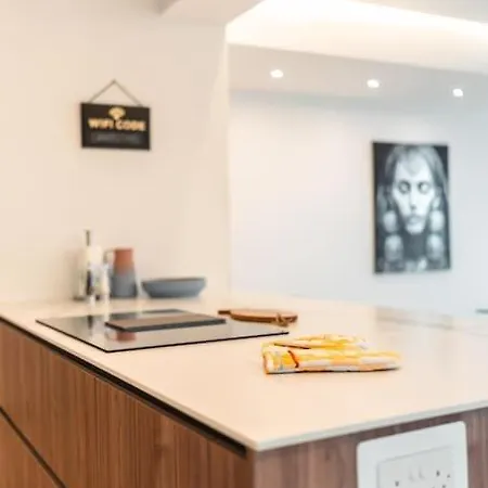 Apartment Spacious - Beautiful - Sea Front Sliema