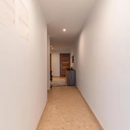 Spacious - Beautiful - Sea Front * Sliema