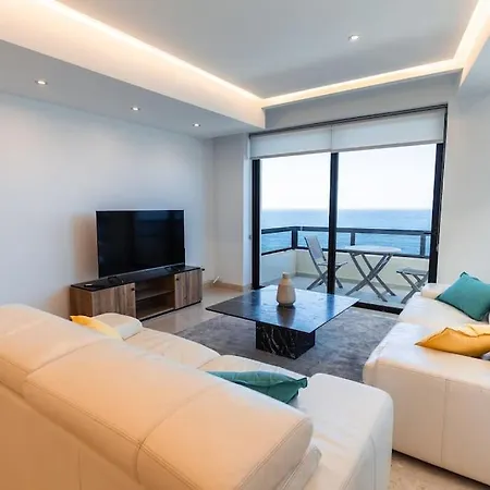 Spacious - Beautiful - Sea Front