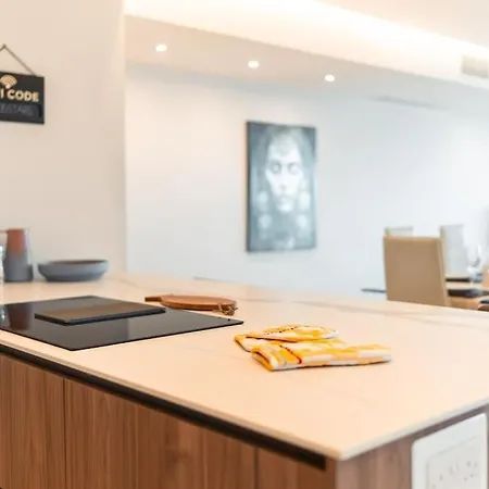 Апартаменты Spacious - Beautiful - Sea Front