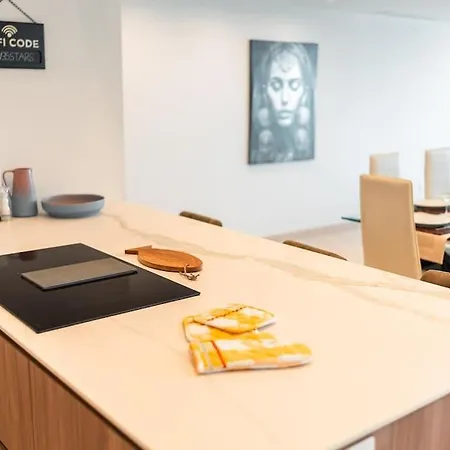 Spacious - Beautiful - Sea Front