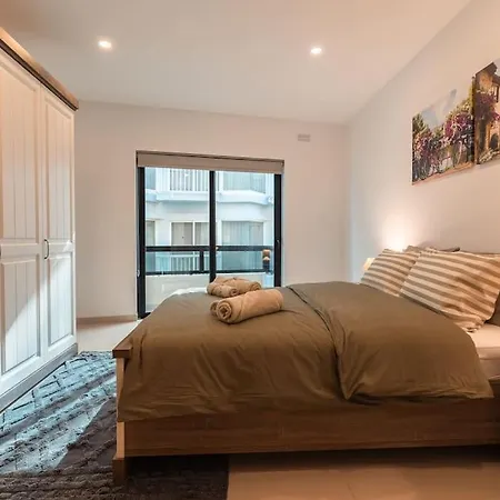 Spacious - Beautiful - Sea Front *